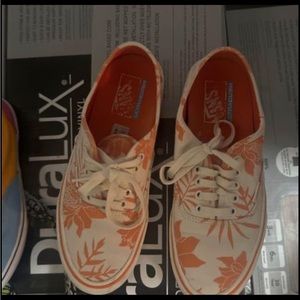 Women’s floral vans